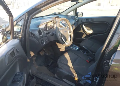 2011 Ford Fiesta Se z USA, uszkodzony, nr VIN 3FADP4EJ2BM233373